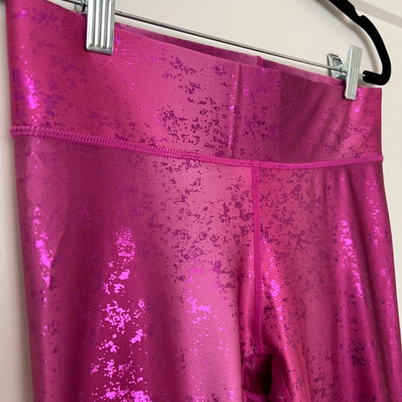 Terez Balayage Raspberry Foil Leggings NWOT Size S - Picture 3 of 6